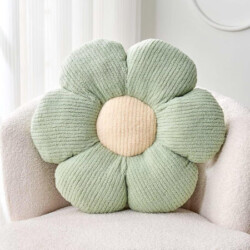 This cute flower-shaped throw pillow is a stylish and warm aesthetic room decoration, the exquisite design and bright colors make it a visual treat, suitable for floors, chairs and bedrooms.